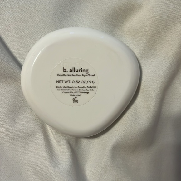 Lilah B Palette Perfection Eye Quad in “Be Alluring” - Picture 3 of 4